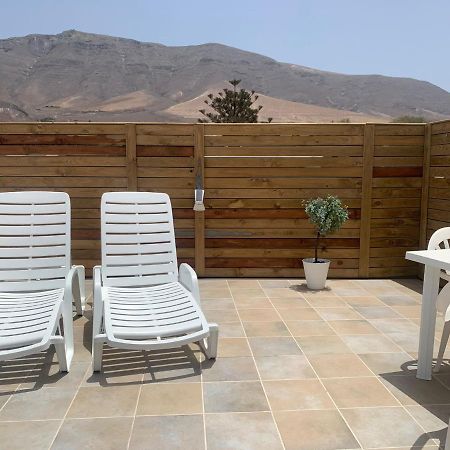 Apartment In Famara Beach Теґісе Екстер'єр фото